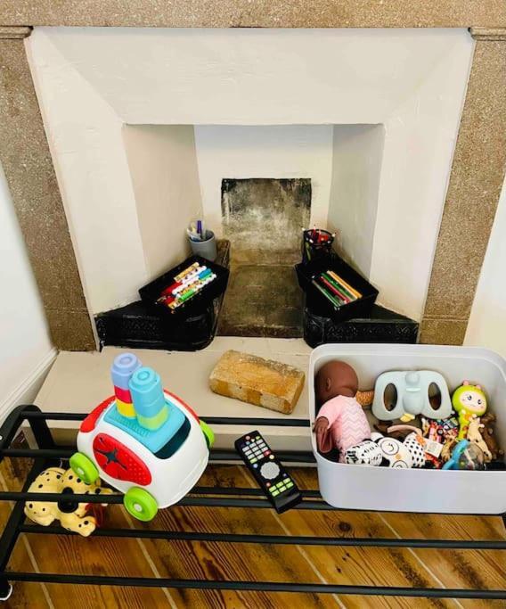 Agreable Maison De Village Avec Balcon Roiffieux Zewnętrze zdjęcie